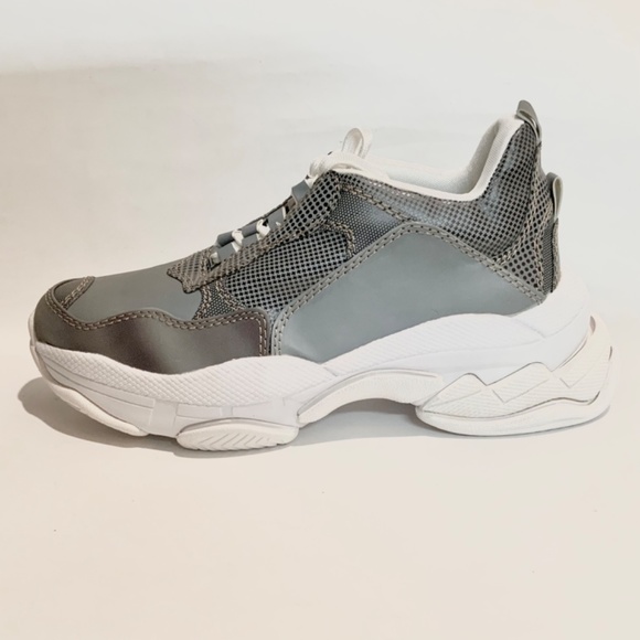 Jeffrey Campbell Grey Reflective Fabric Lace Up Womens Fashion Lo-Fi Sneaker 8.5 - Picture 11 of 16